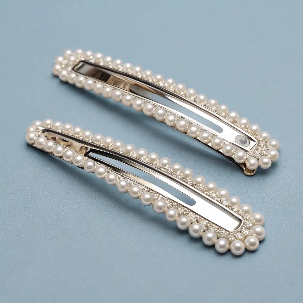 Pinces à cheveux dorées